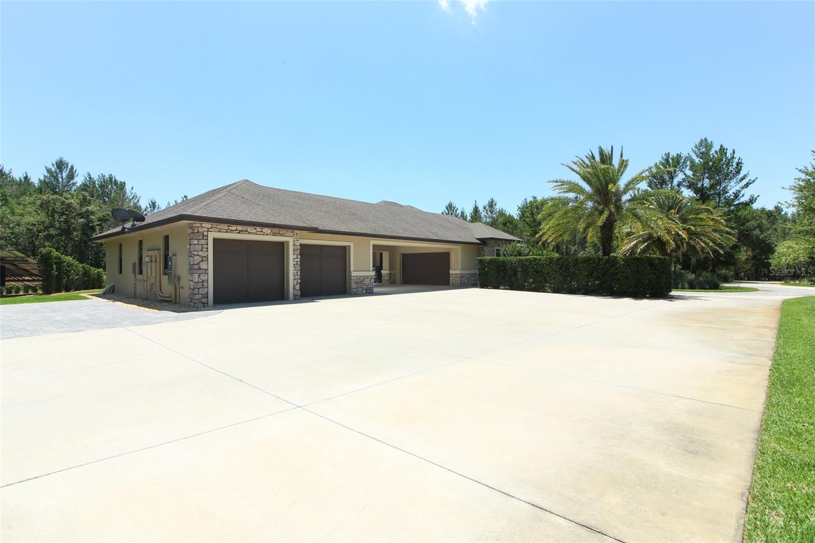 SEMINOLE WOODS 5 AC DEV - Residential