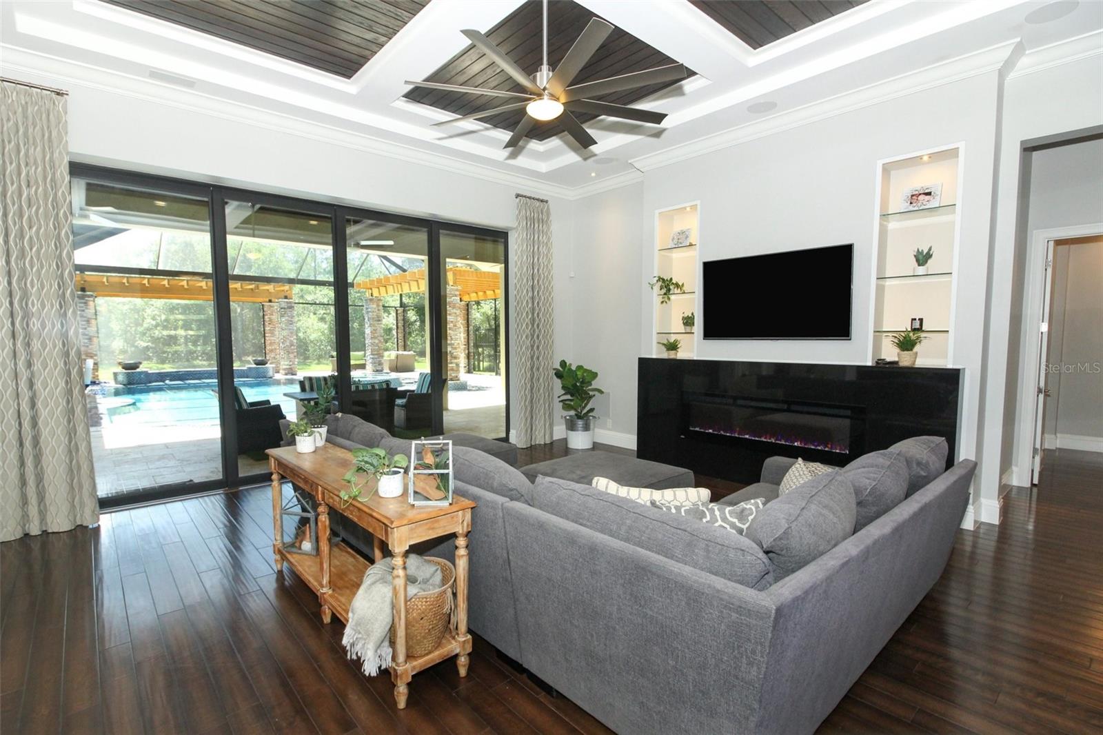 SEMINOLE WOODS 5 AC DEV - Residential