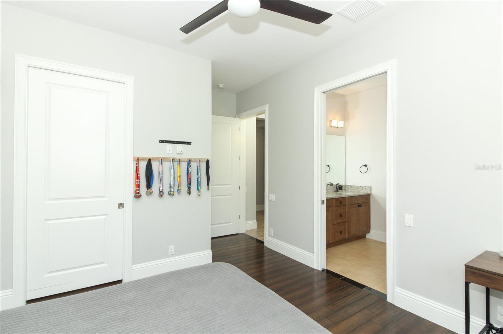 SEMINOLE WOODS 5 AC DEV - Residential