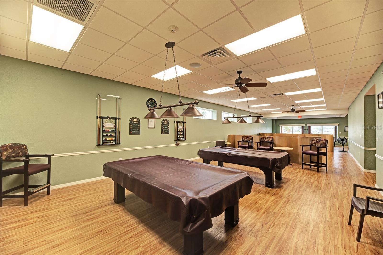 COUNTRY CLUB ESTATES - Residential