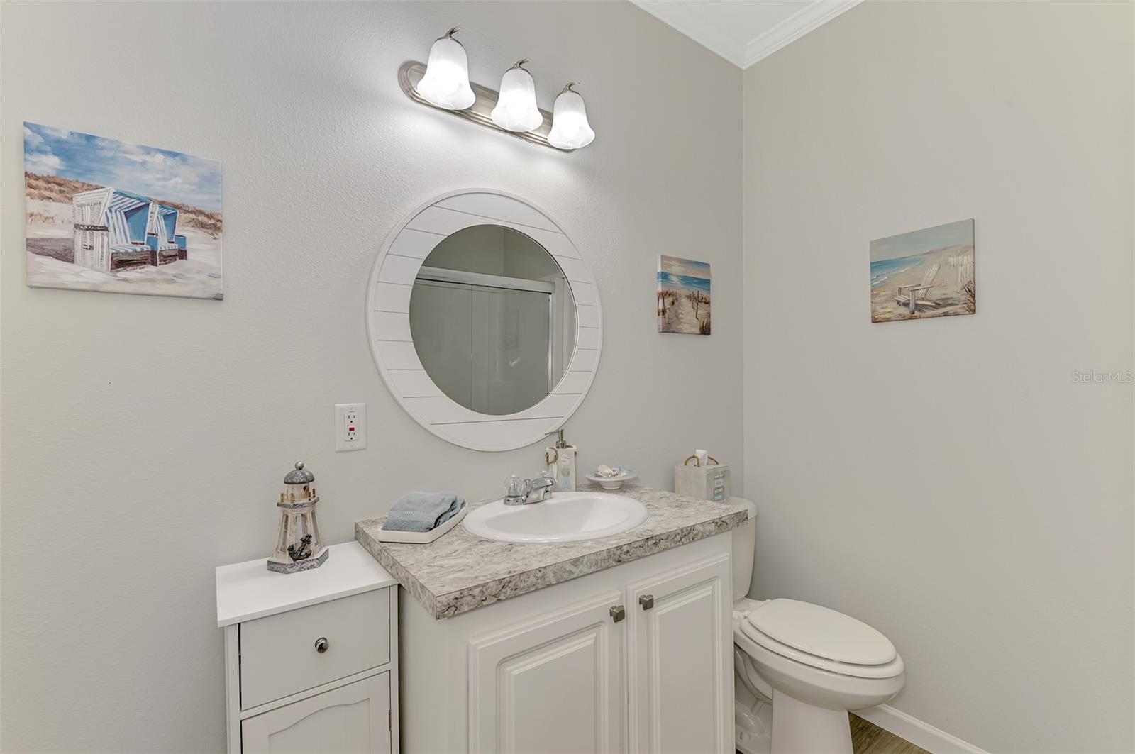 COUNTRY CLUB ESTATES - Residential