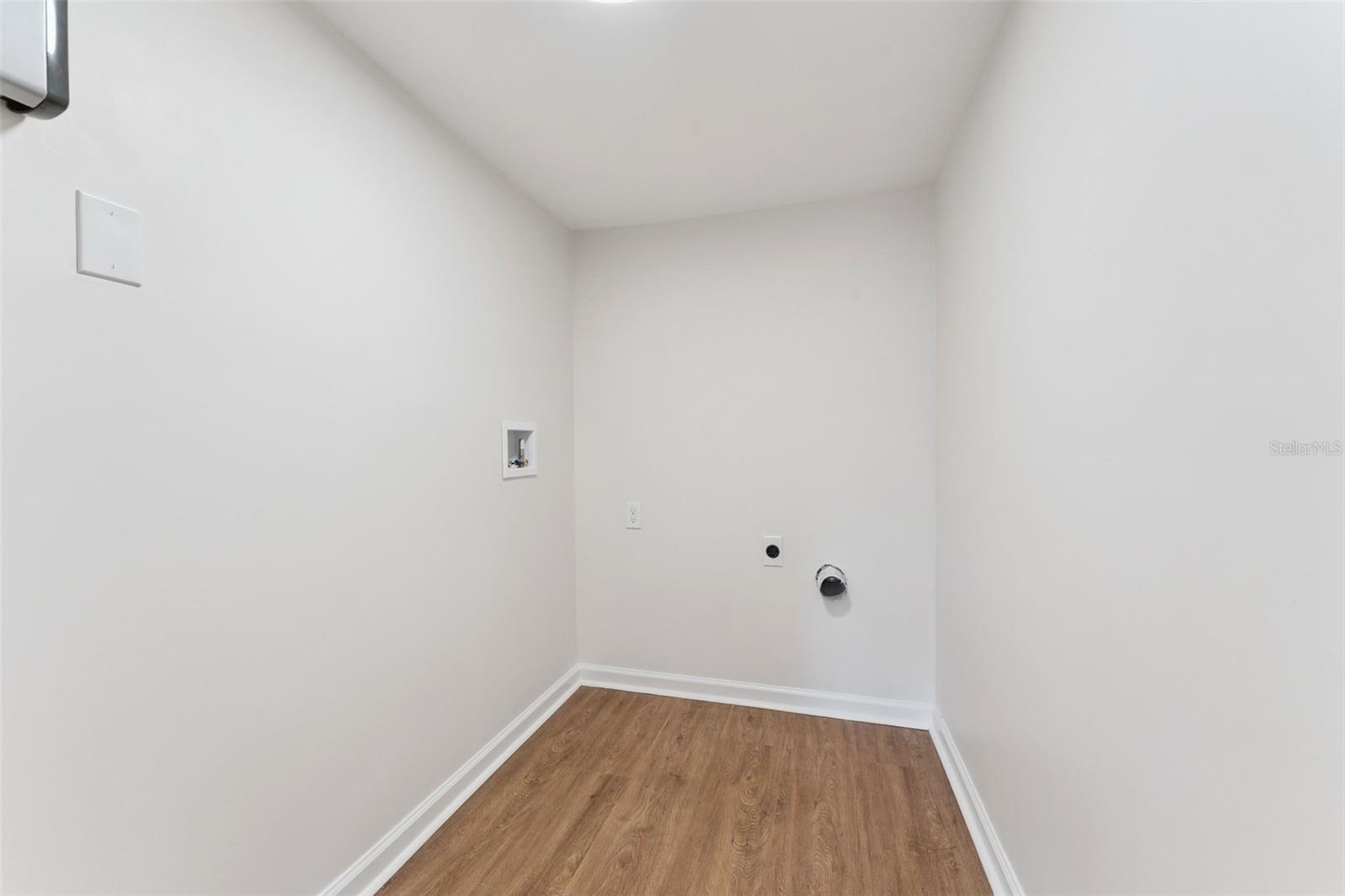 COUNTRY CLUB ADD - Residential