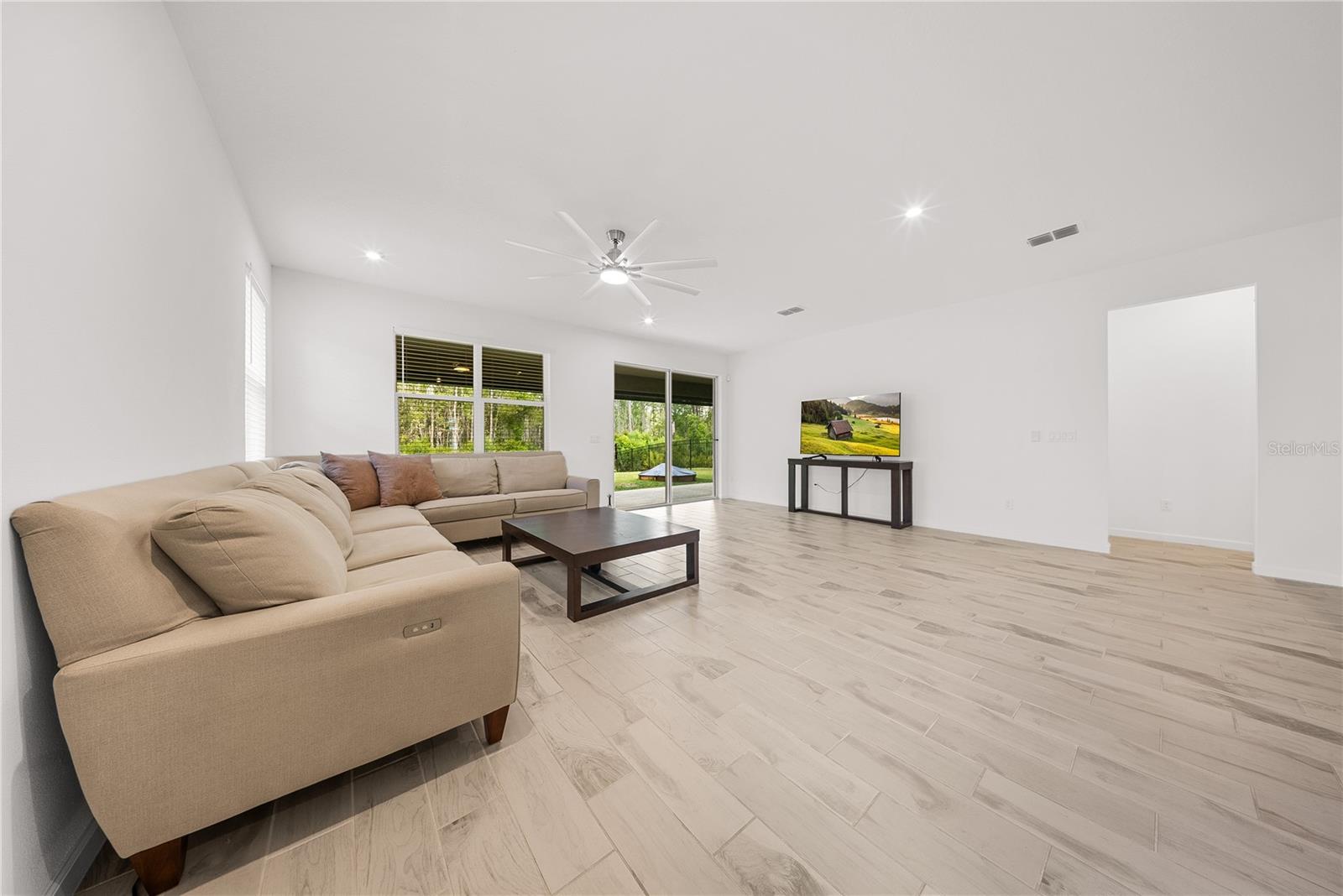 MERIDIAN PARKS - Residential