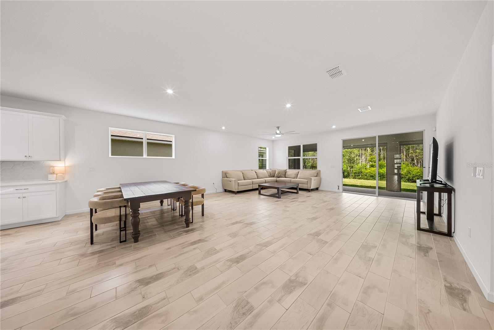 MERIDIAN PARKS - Residential