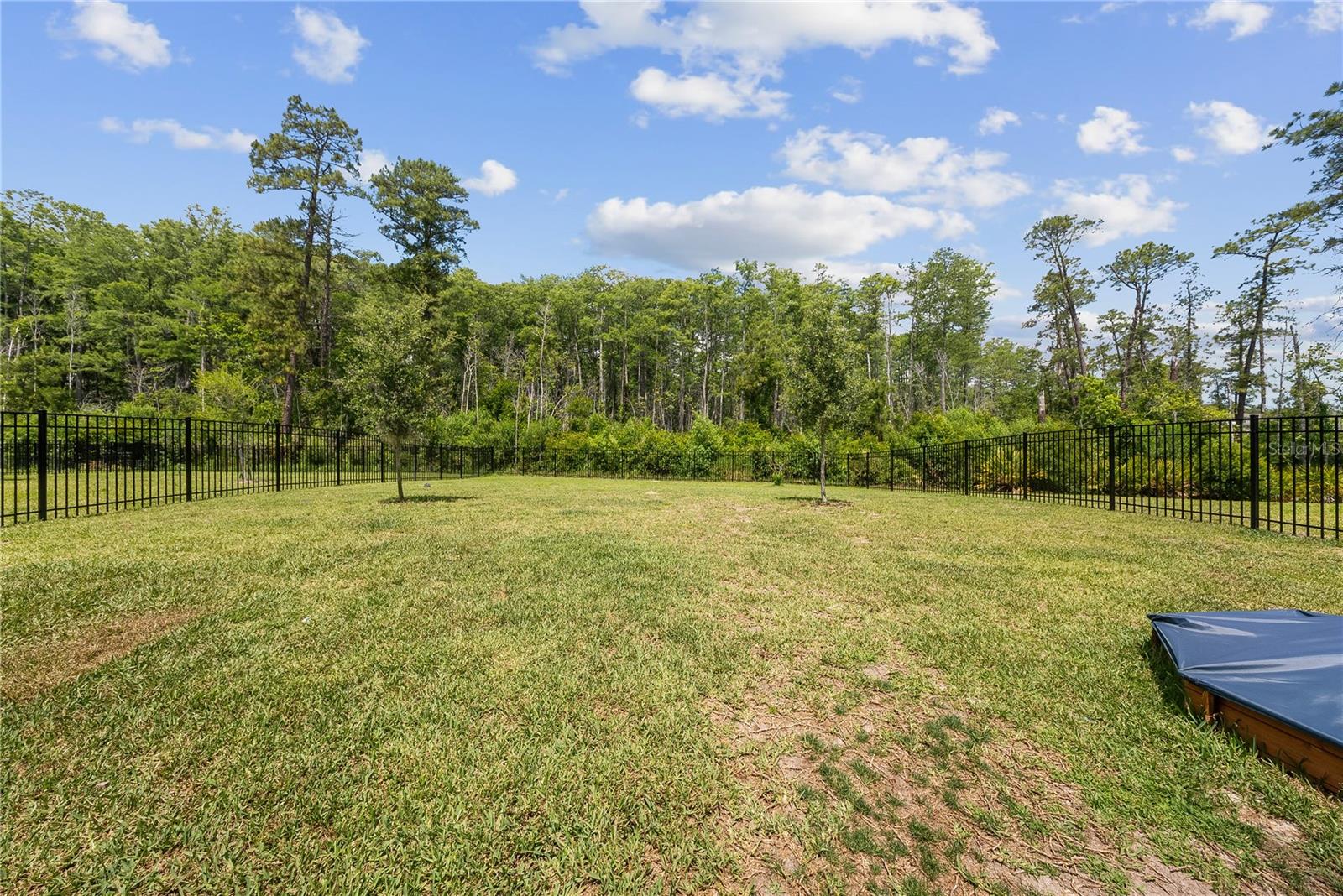 MERIDIAN PARKS - Residential