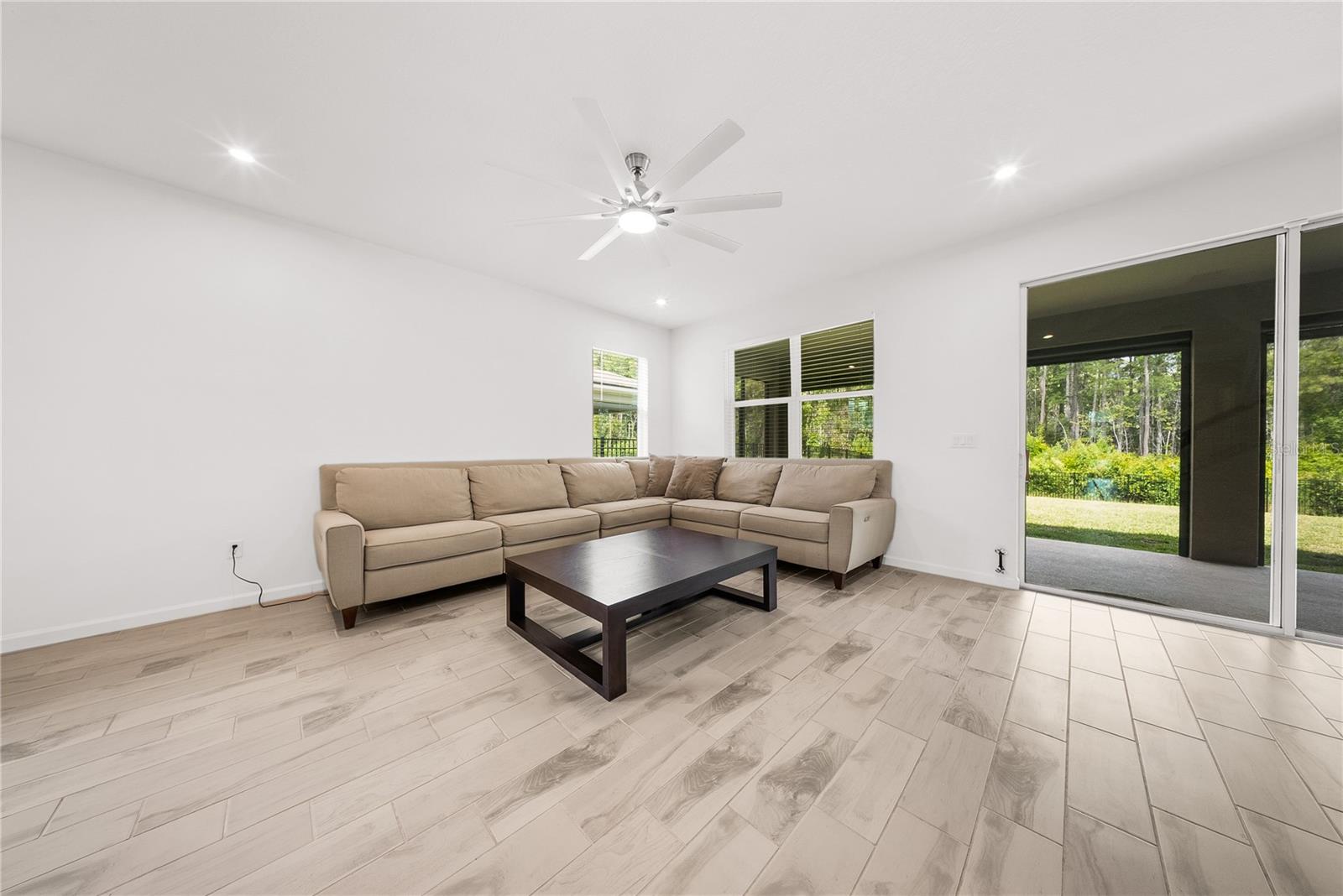 MERIDIAN PARKS - Residential