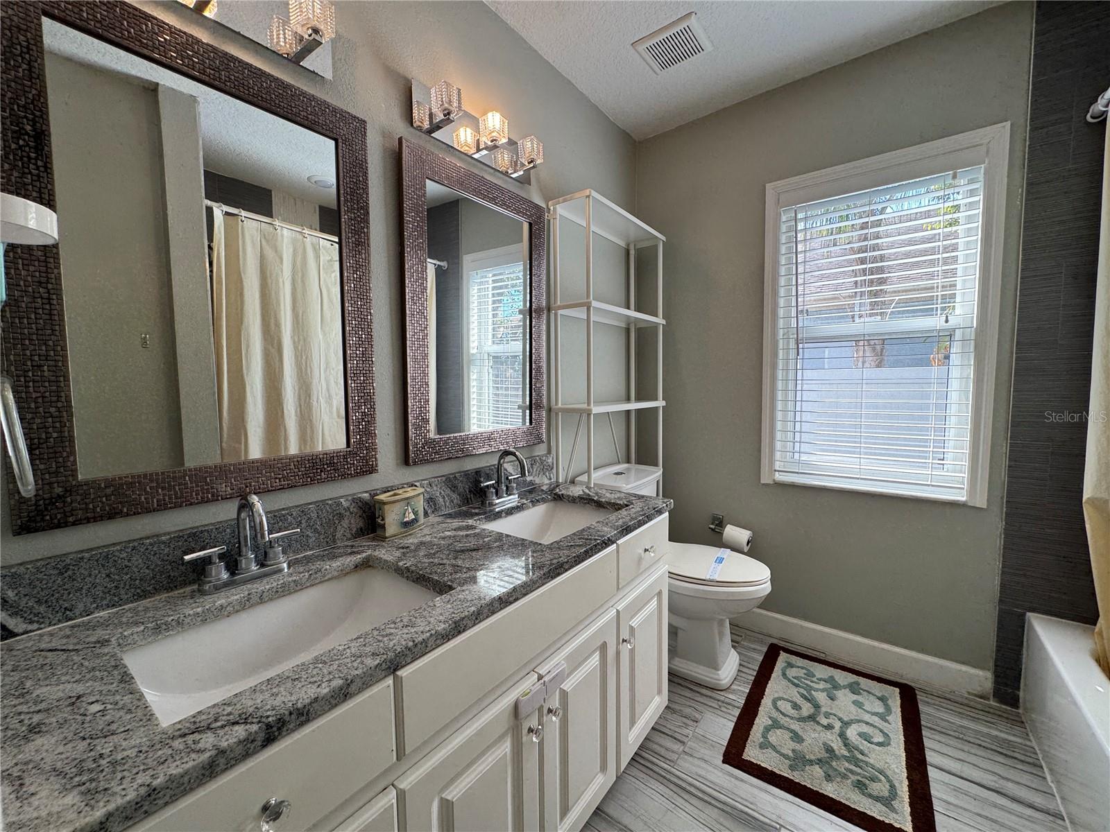 BRENTWOOD HILLS TRCT F UN 2 - Residential Lease