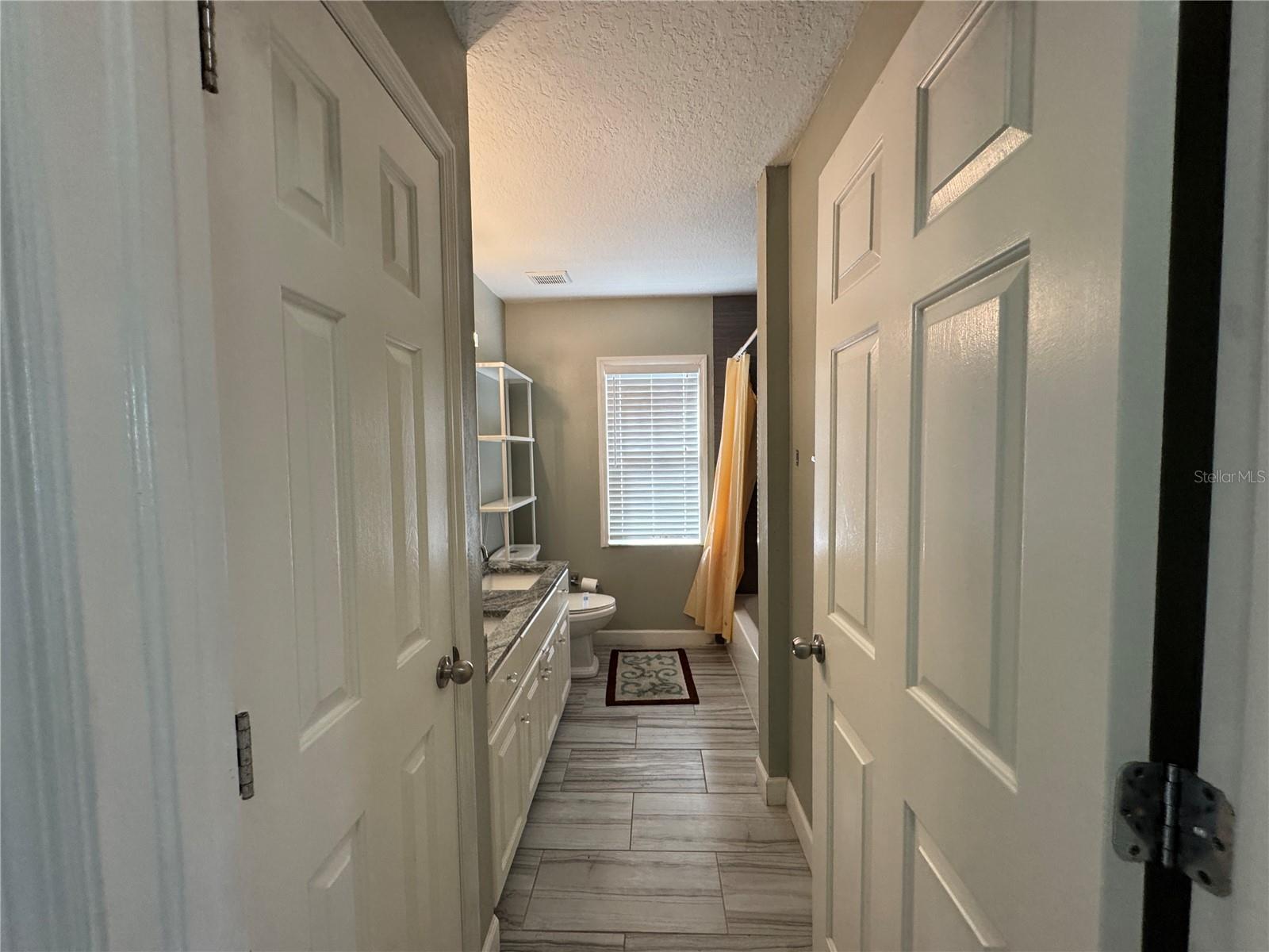 BRENTWOOD HILLS TRCT F UN 2 - Residential Lease