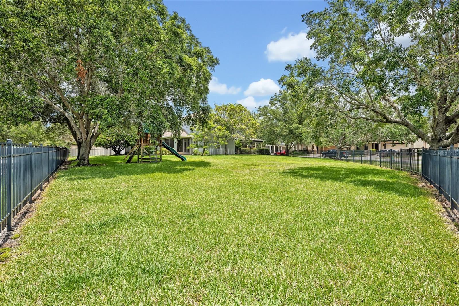 513 LEGACY PARK DRIVE