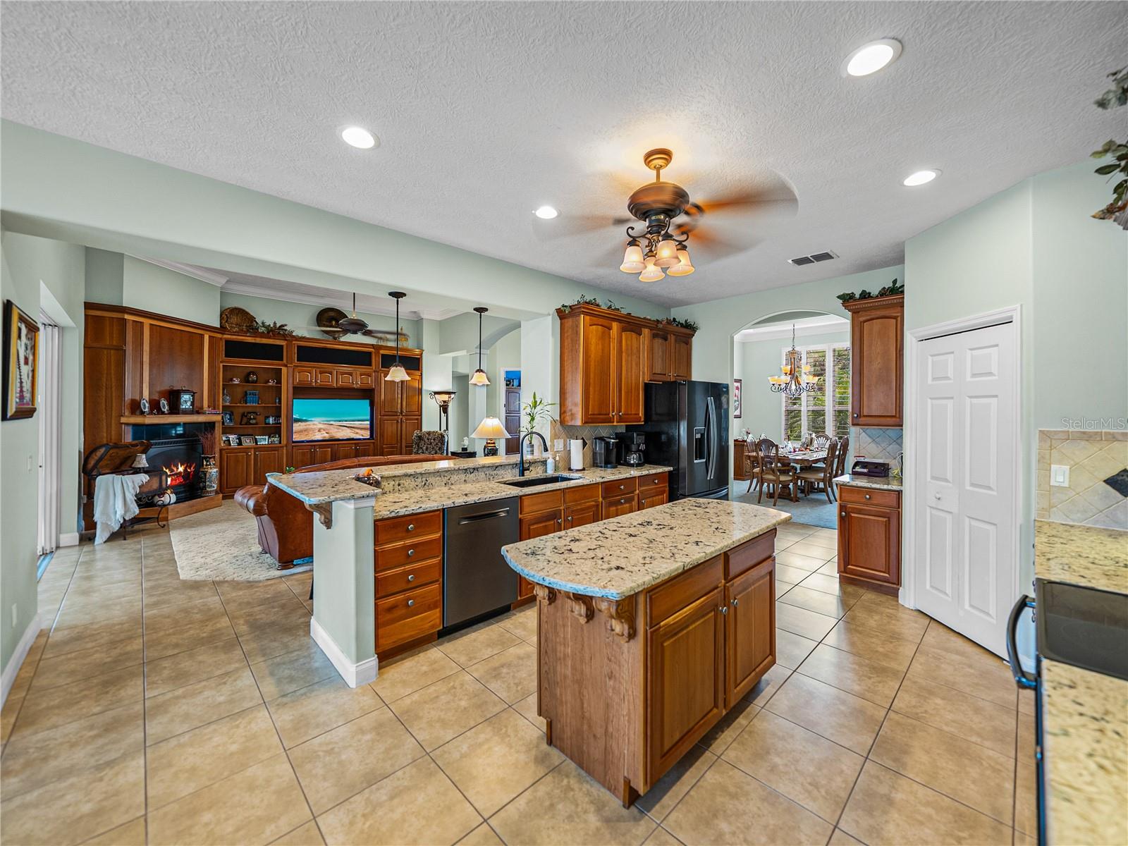 RIVERHAVEN VILLAGE - Residential