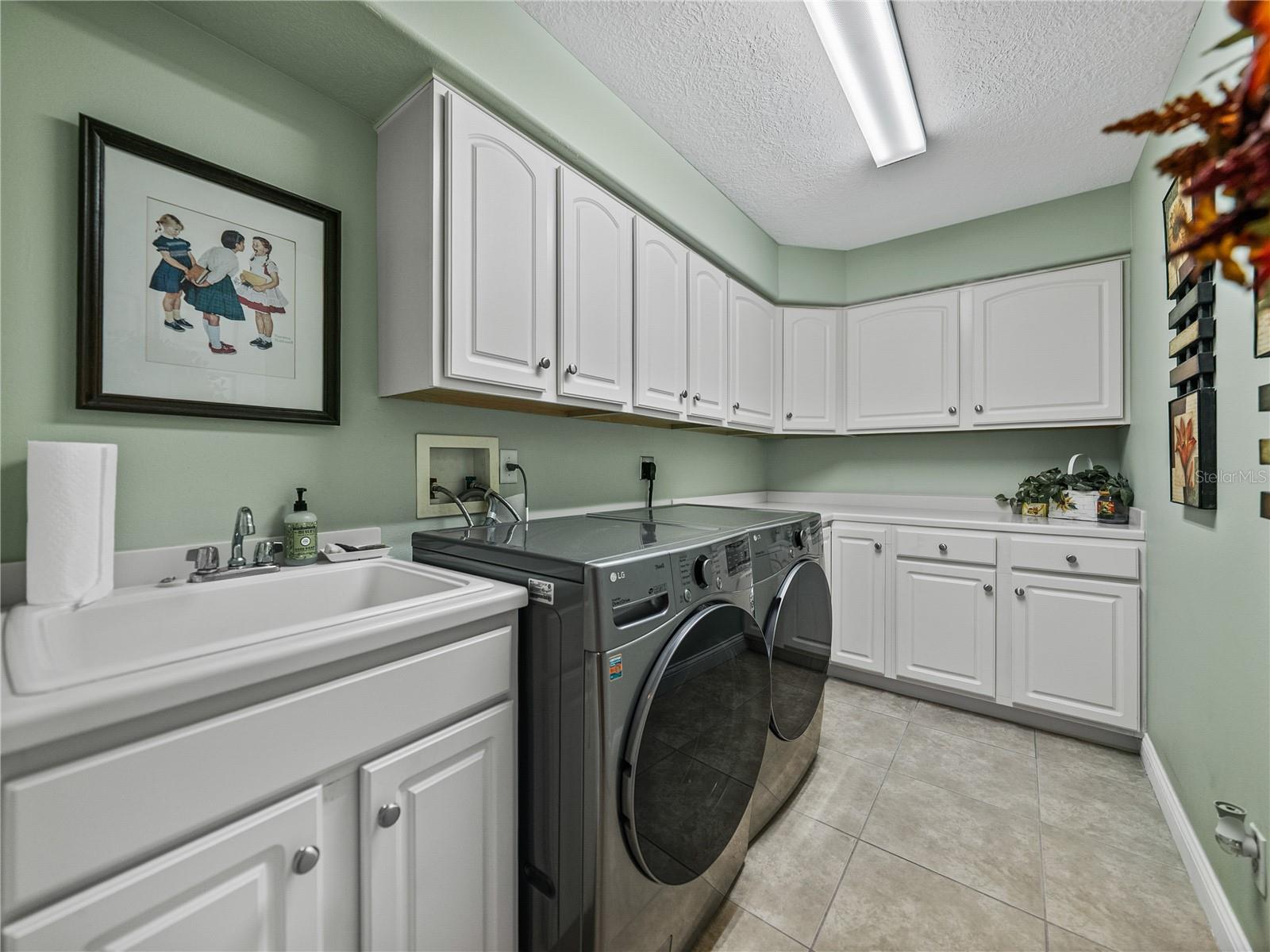 RIVERHAVEN VILLAGE - Residential