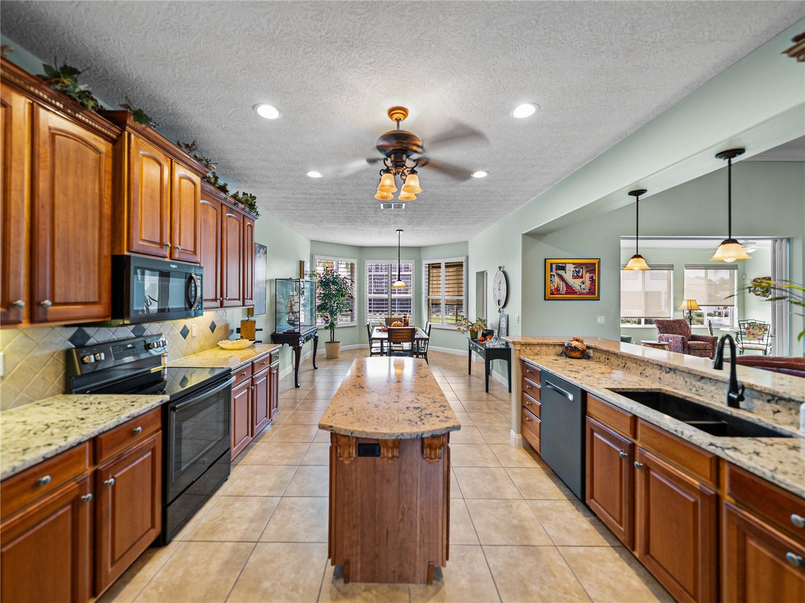 RIVERHAVEN VILLAGE - Residential