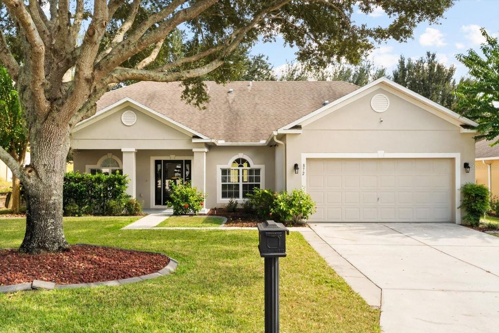 Photo of 872 Marietta Lane, Eustis, FL 32726 (MLS # O6353659)