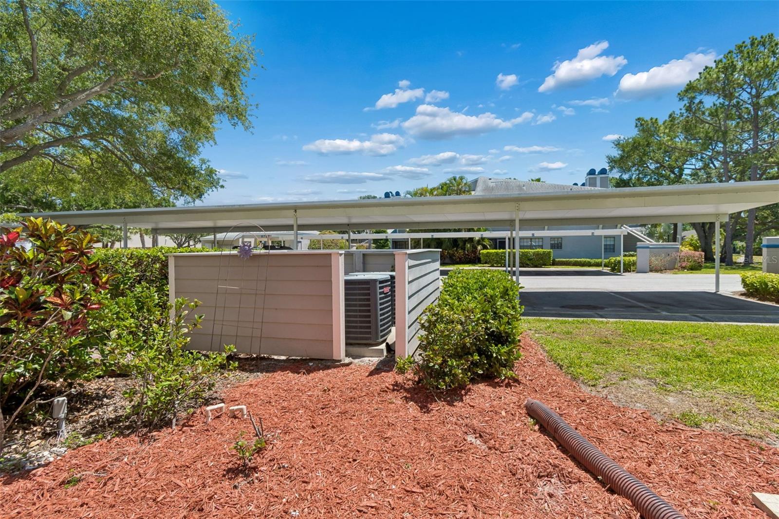 MAIDSTONE CONDO - Residential