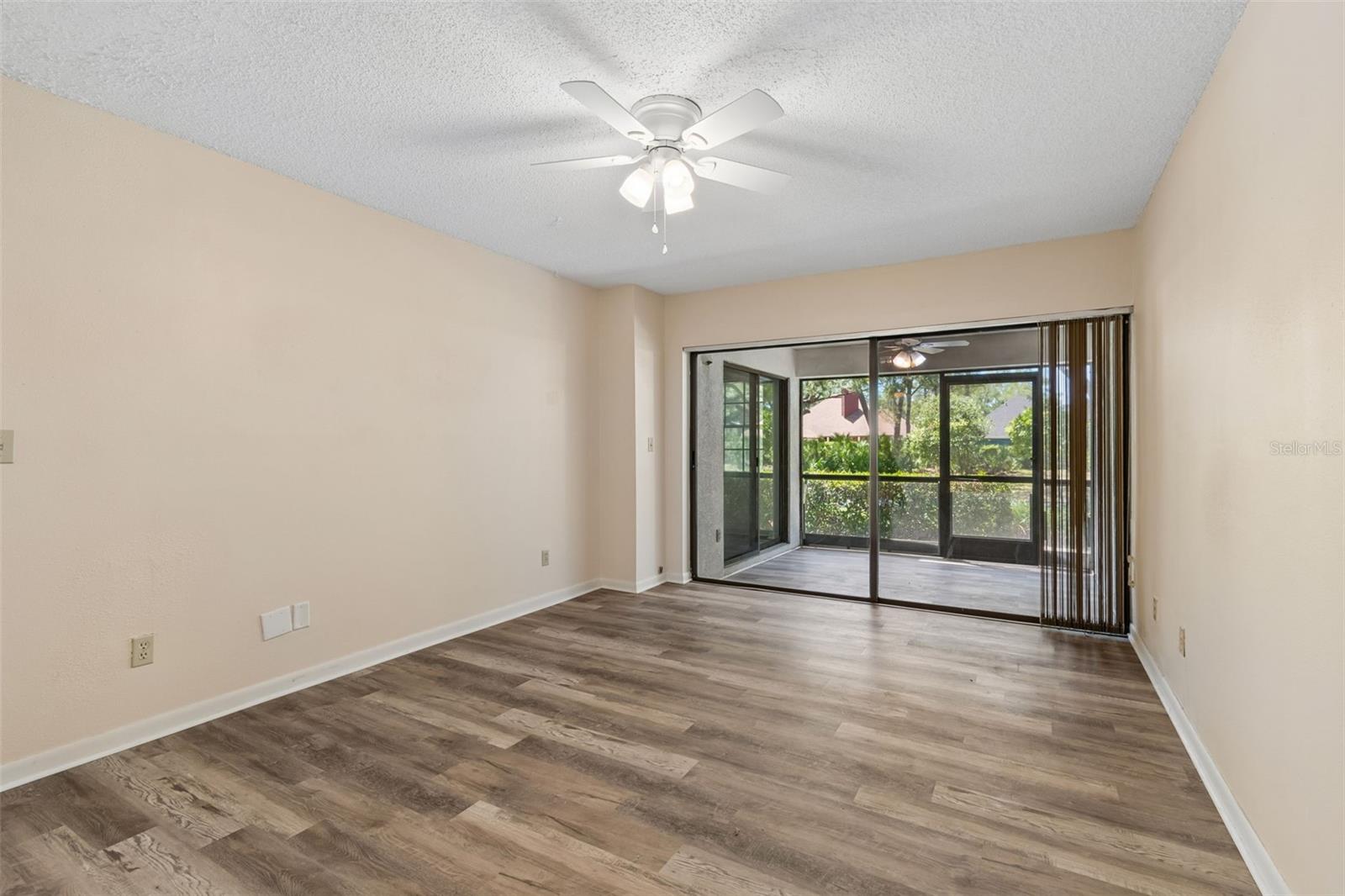 MAIDSTONE CONDO - Residential