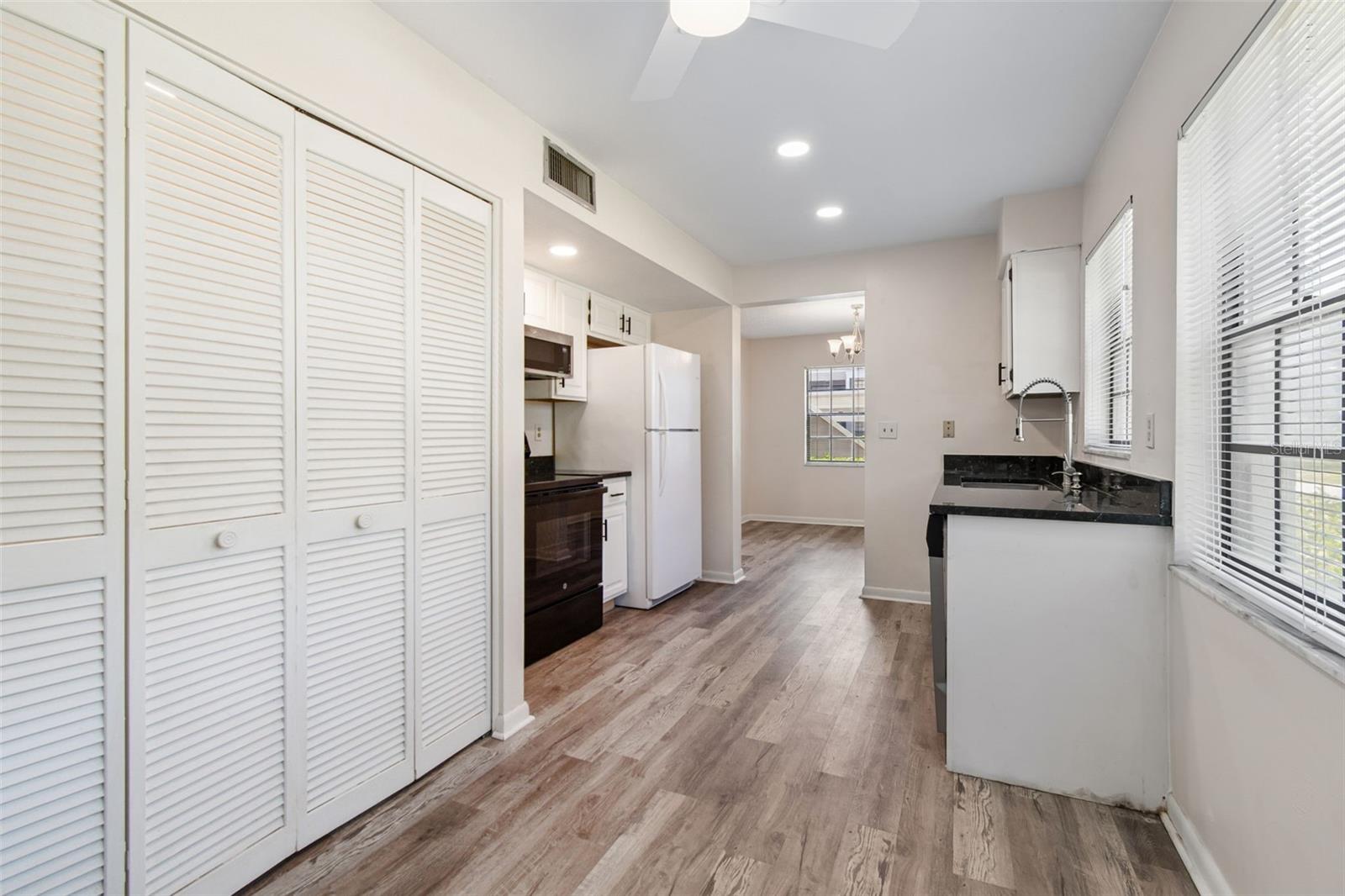 MAIDSTONE CONDO - Residential