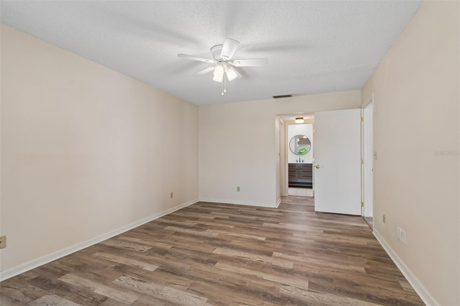 MAIDSTONE CONDO - Residential