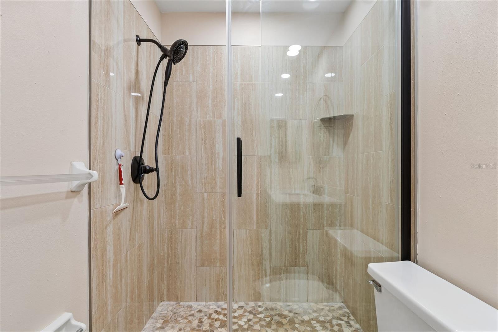 MAIDSTONE CONDO - Residential