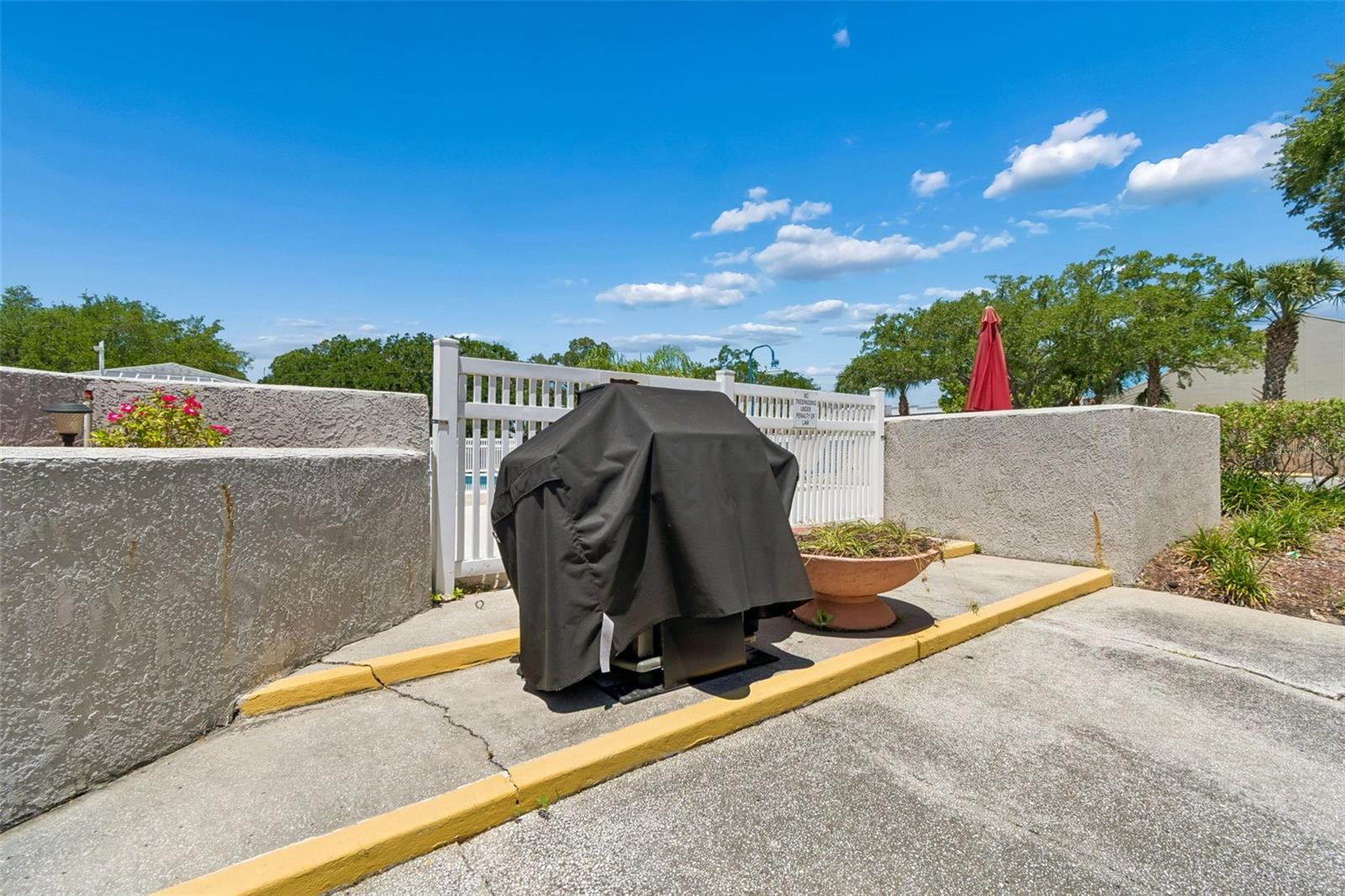 MAIDSTONE CONDO - Residential