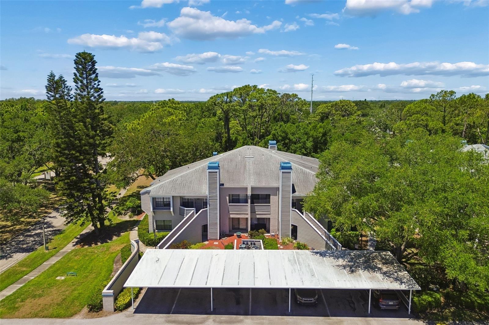 MAIDSTONE CONDO - Residential