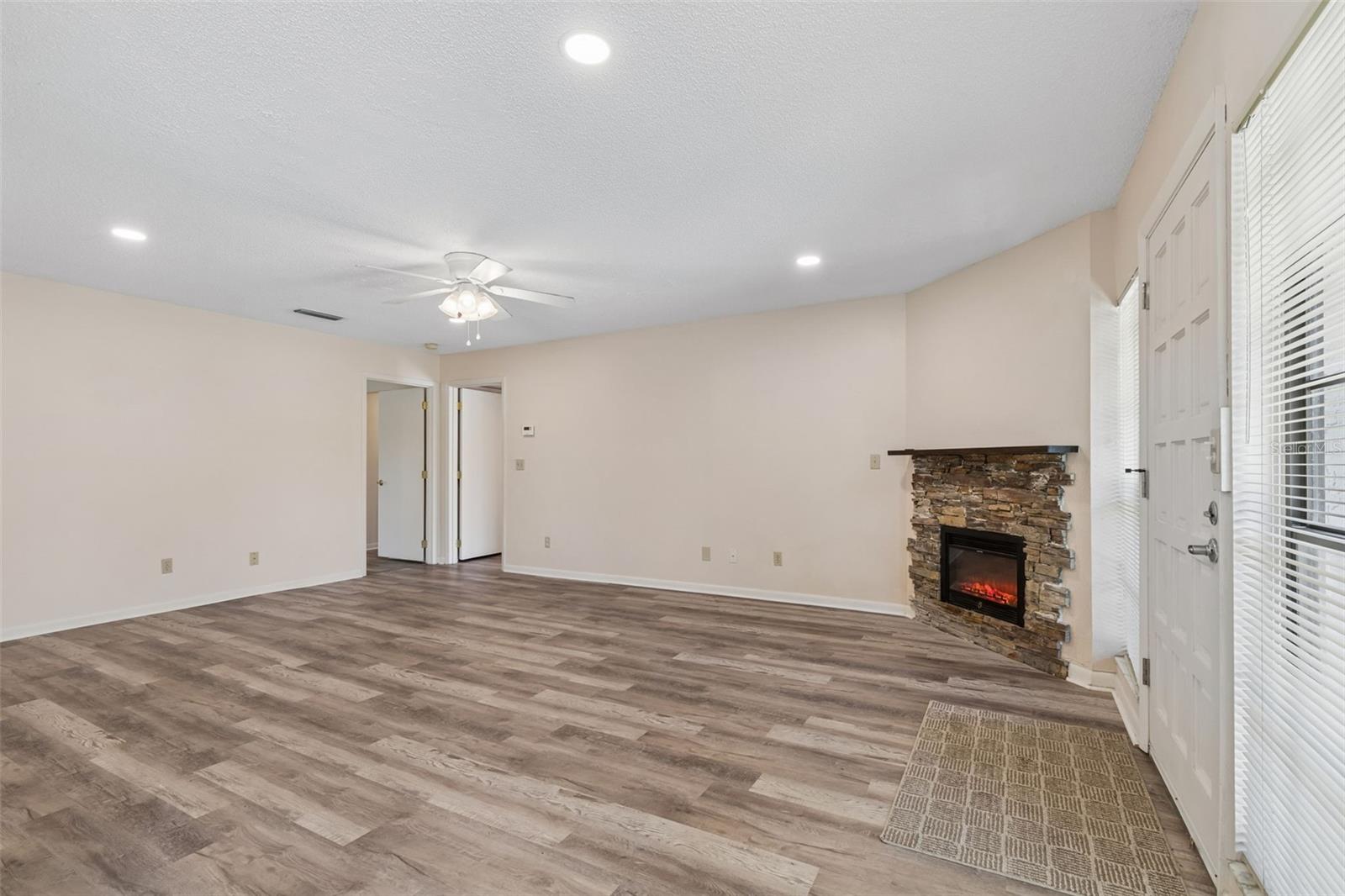 MAIDSTONE CONDO - Residential