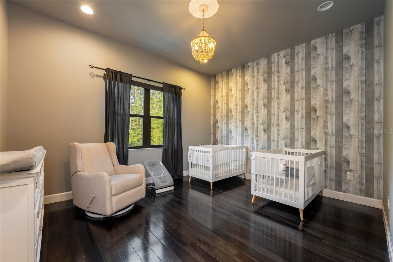DELLAGIO - Residential Lease