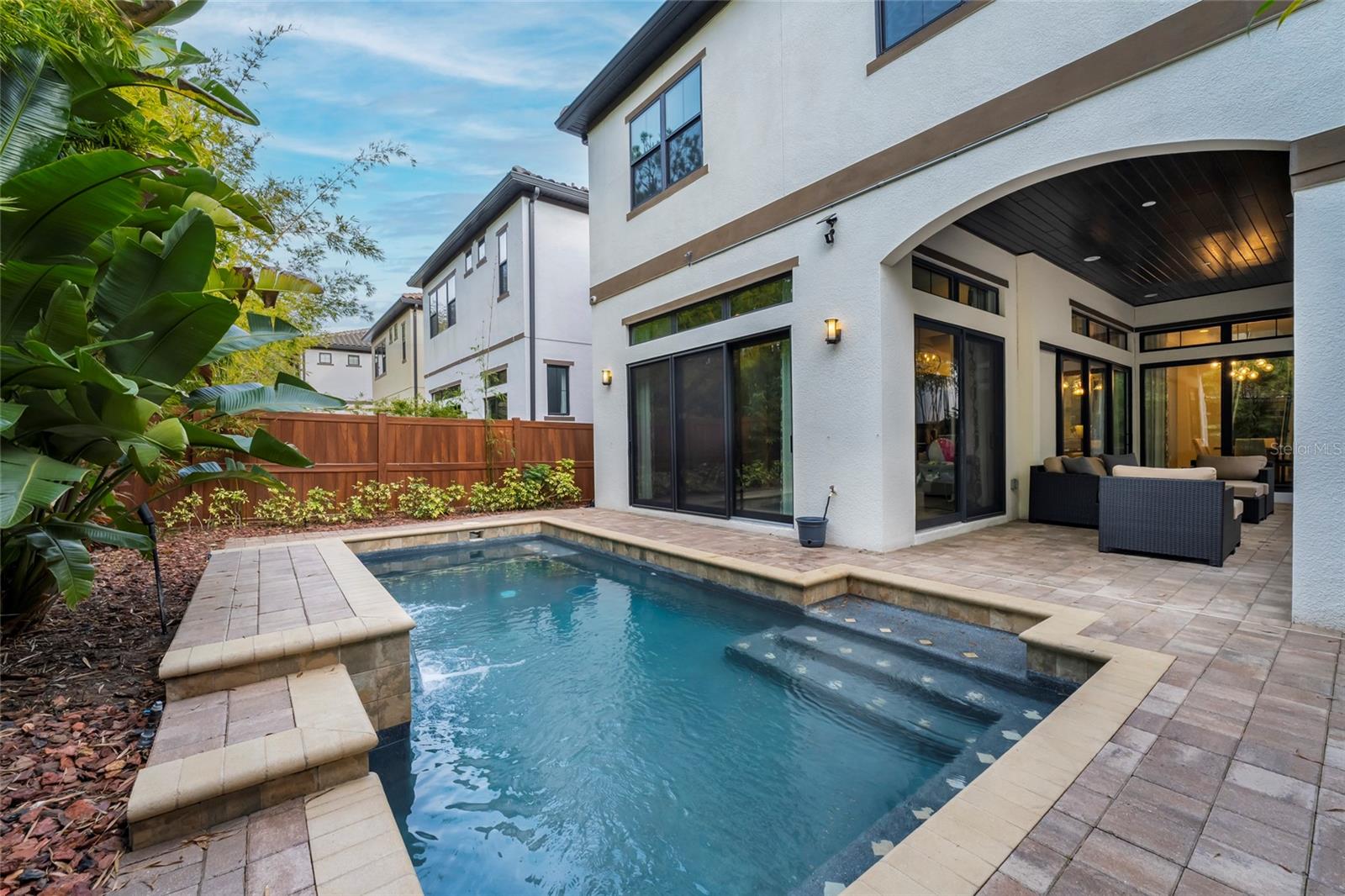 DELLAGIO - Residential Lease