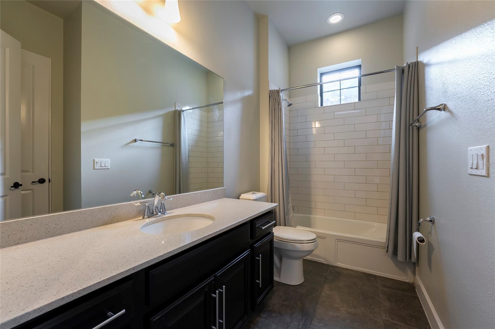 DELLAGIO - Residential Lease