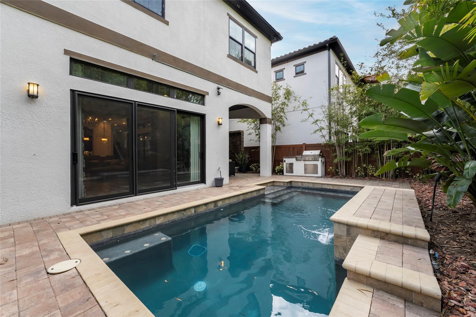 DELLAGIO - Residential Lease