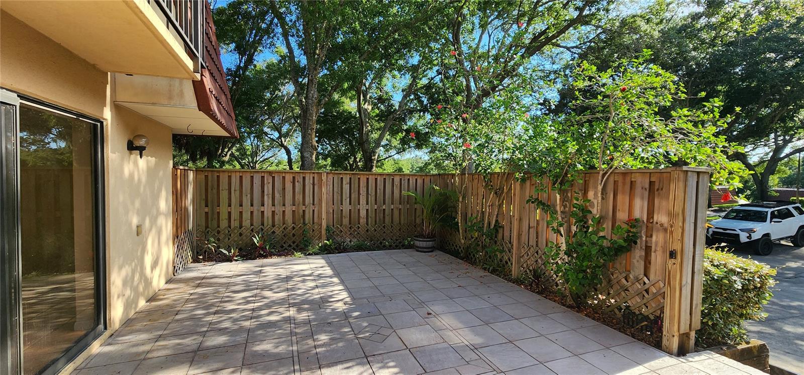 2702 5TH COURT