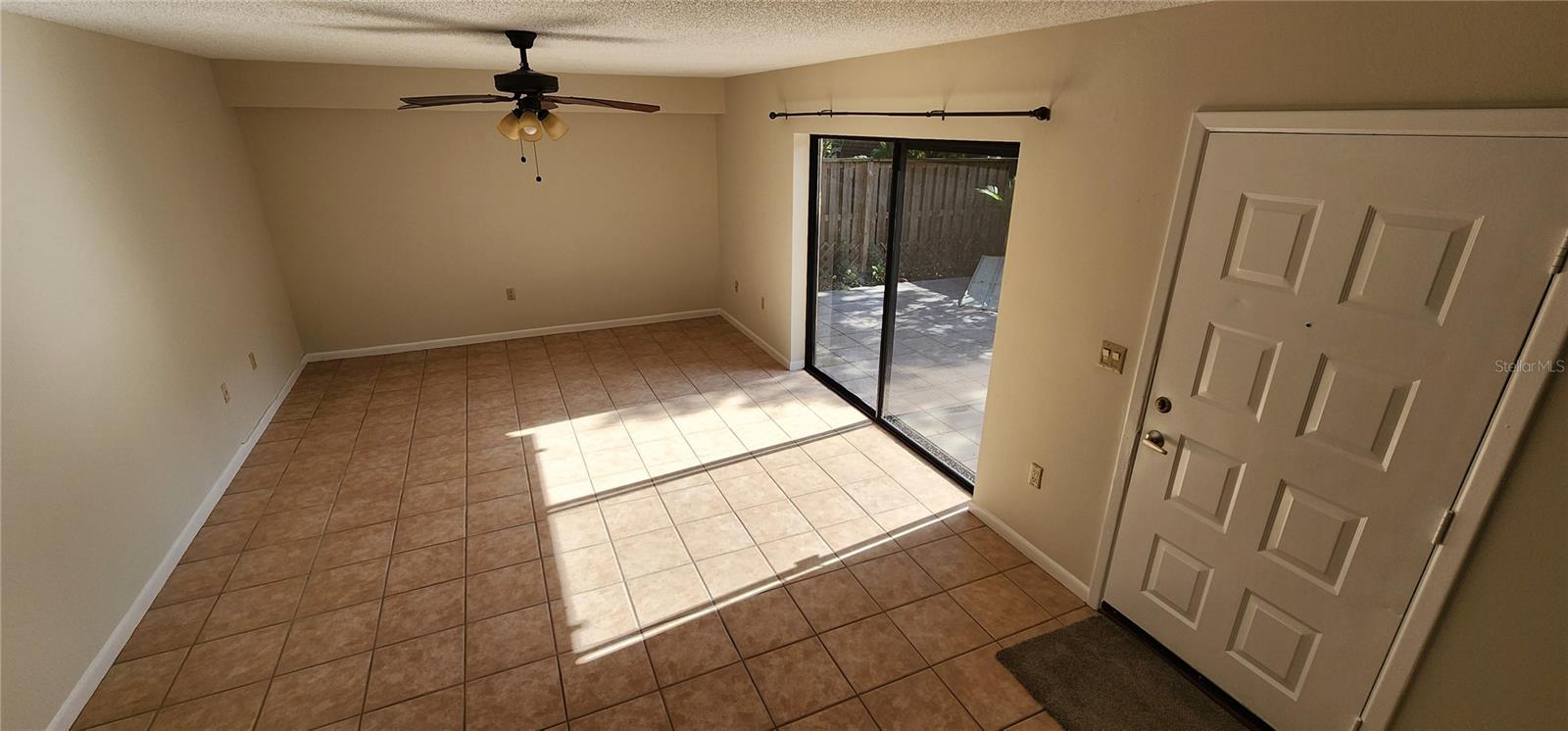 2702 5TH COURT