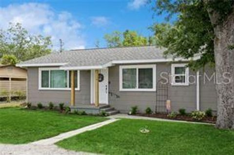 Photo of 1813 5th Street W, Palmetto, FL 34221 (MLS # A4684580)