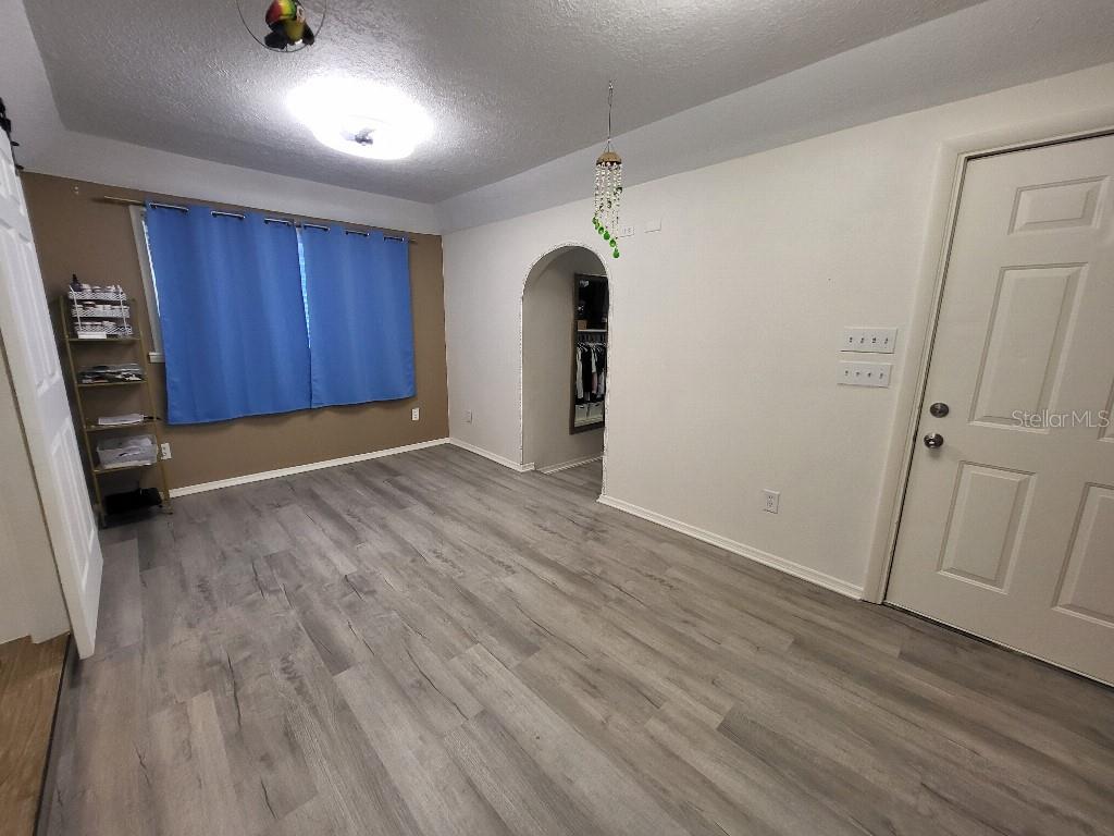 GOLDEN ISLE - Residential