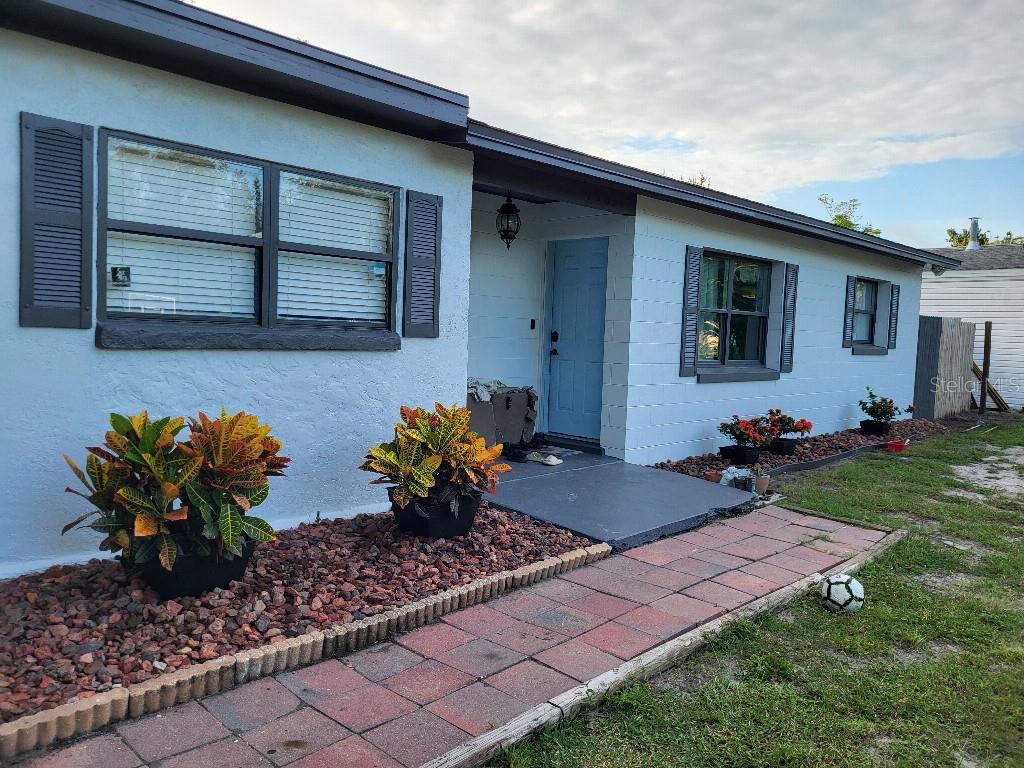 GOLDEN ISLE - Residential