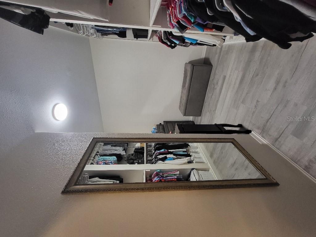 GOLDEN ISLE - Residential