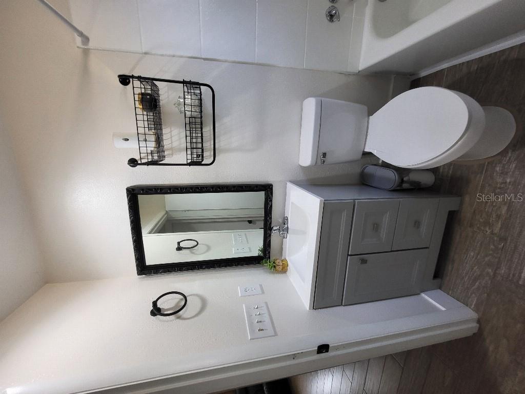 GOLDEN ISLE - Residential