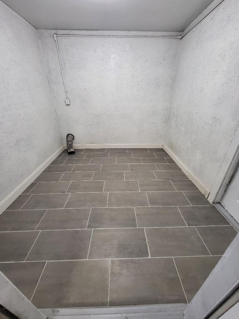 GOLDEN ISLE - Residential