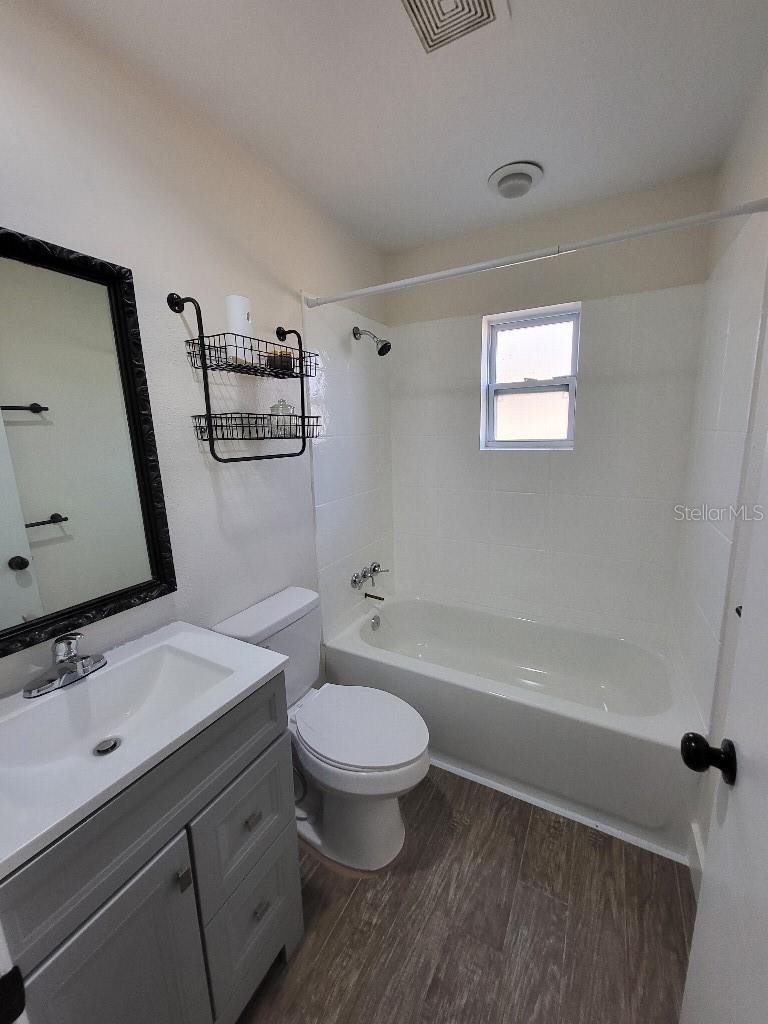 GOLDEN ISLE - Residential