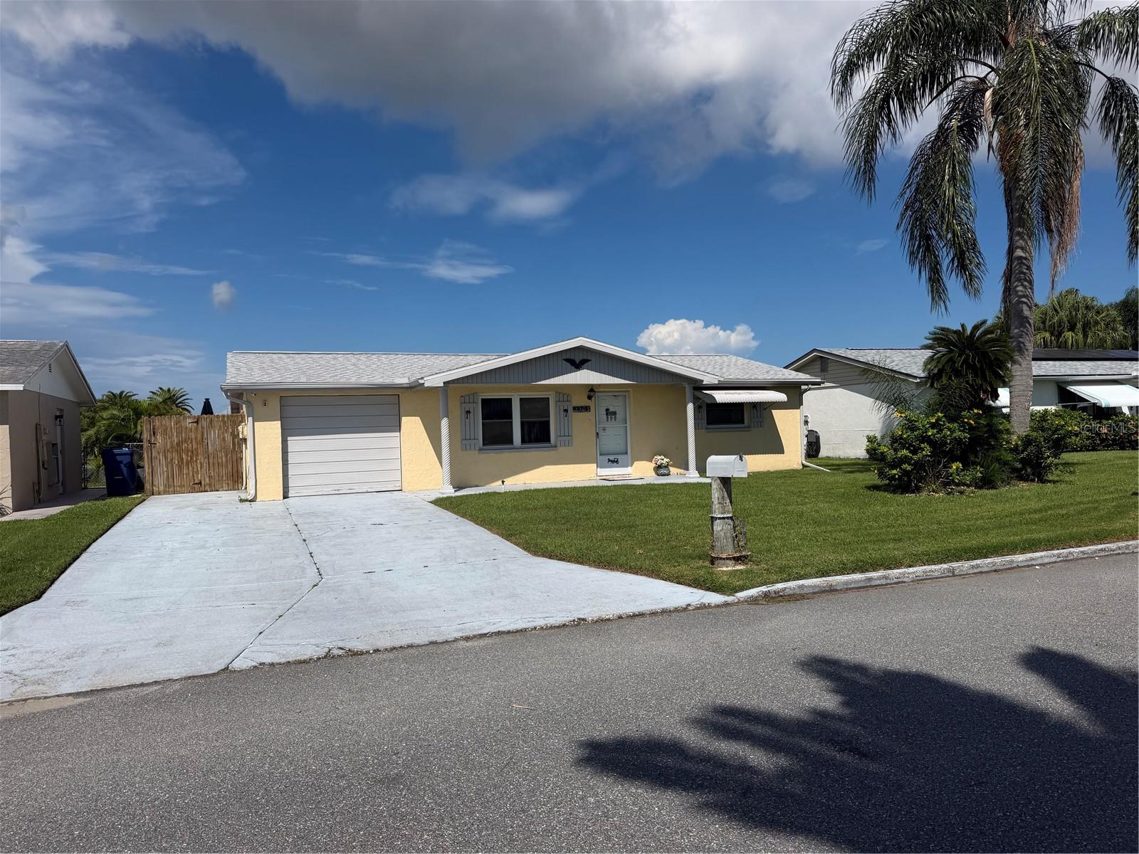 2203 RIOMAR DRIVE