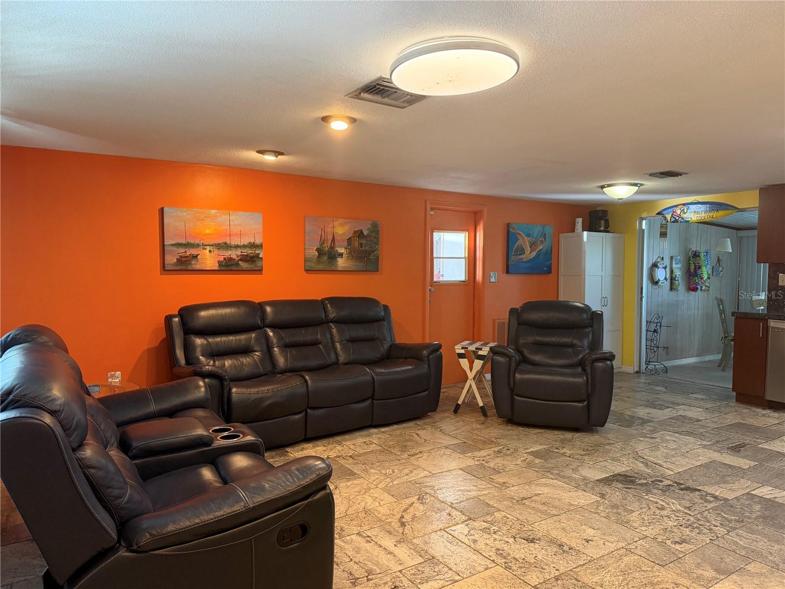 2203 RIOMAR DRIVE