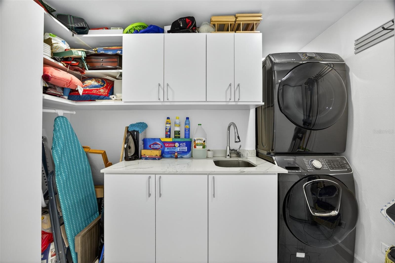 GARDEN HILLS SUR - Residential