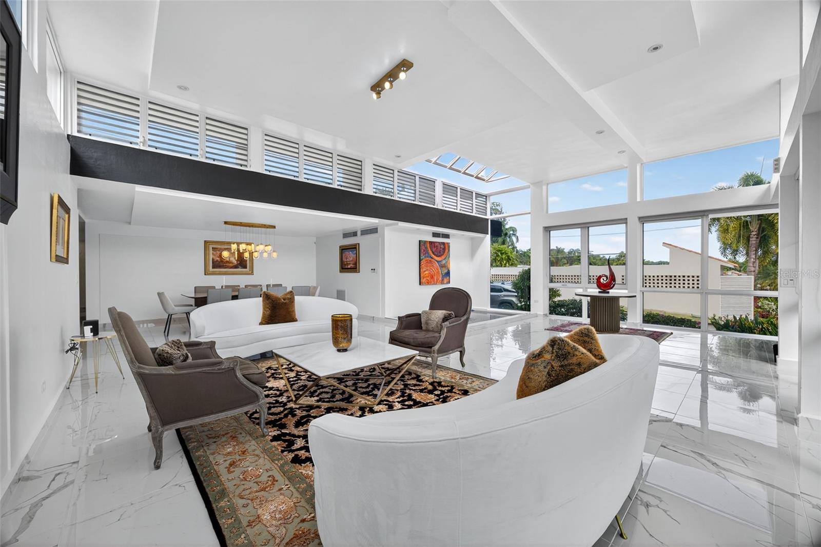 GARDEN HILLS SUR - Residential