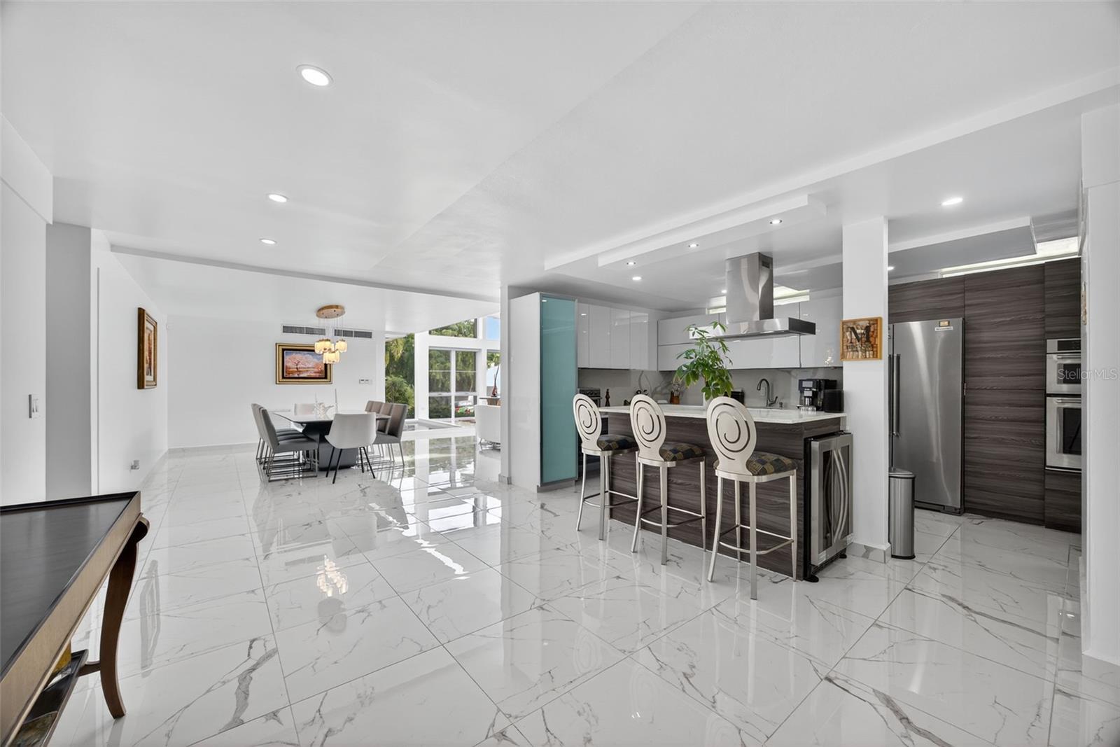 GARDEN HILLS SUR - Residential