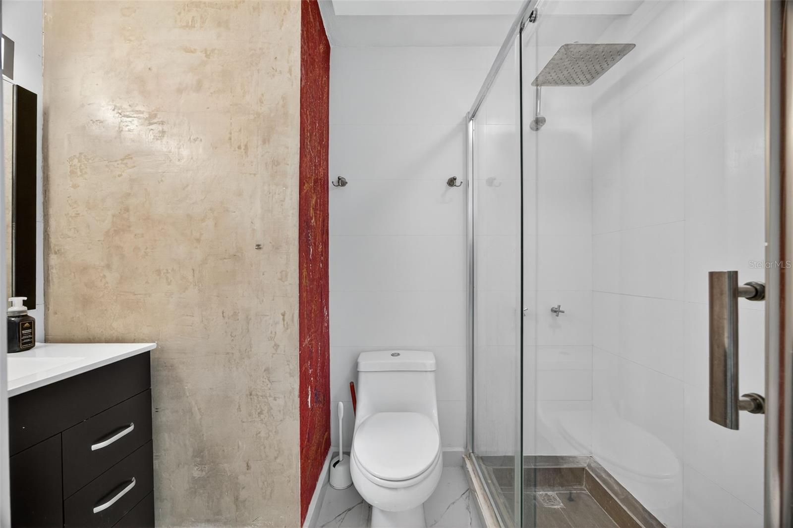 GARDEN HILLS SUR - Residential