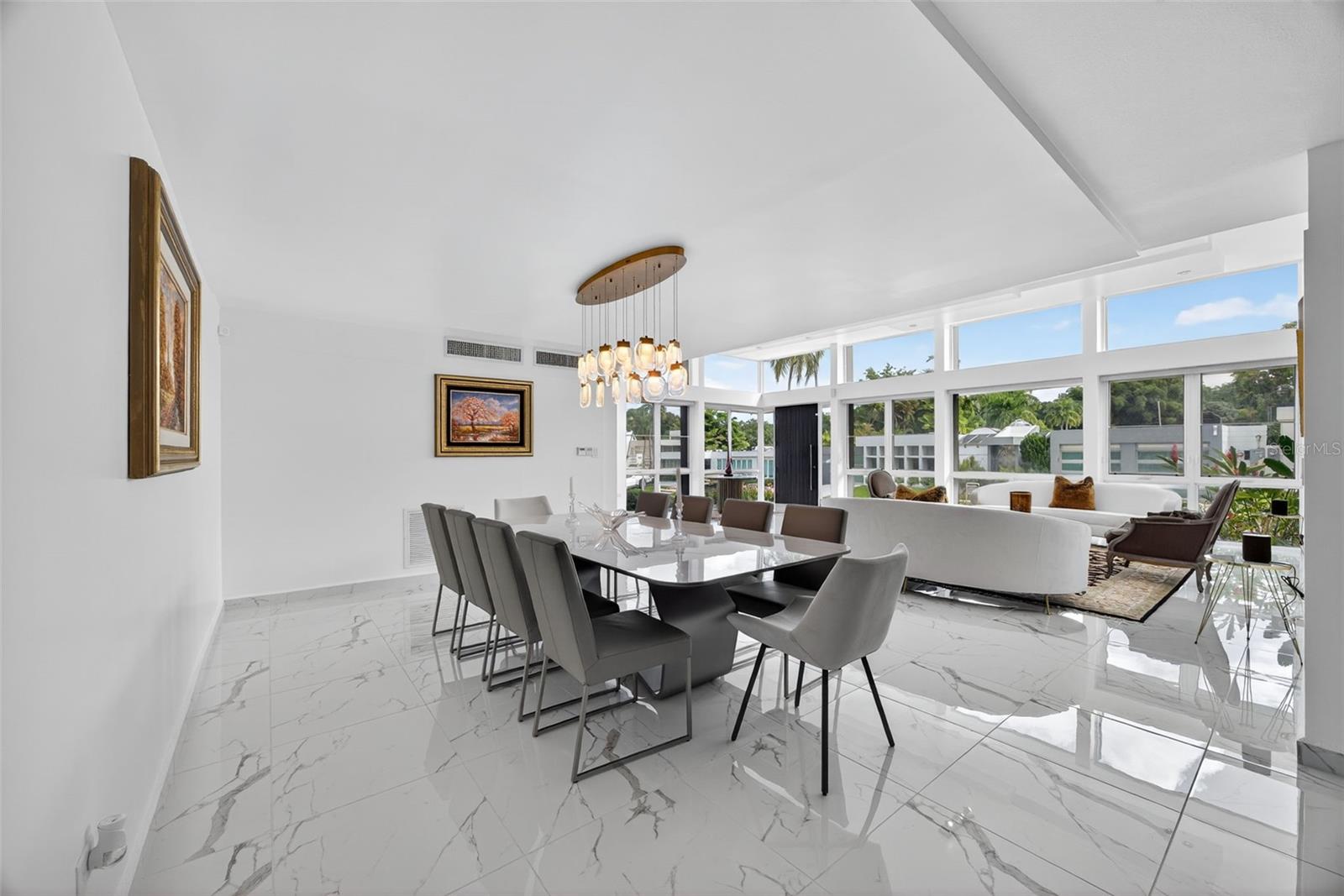 GARDEN HILLS SUR - Residential