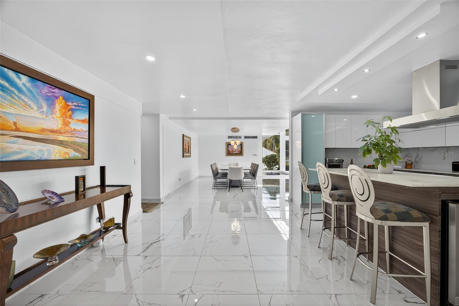 GARDEN HILLS SUR - Residential