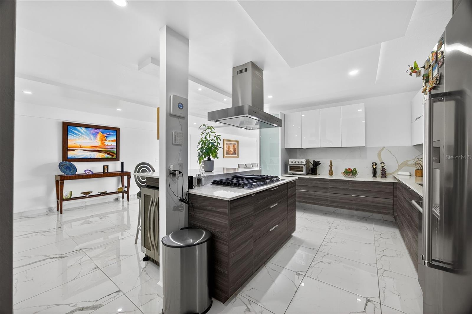 GARDEN HILLS SUR - Residential