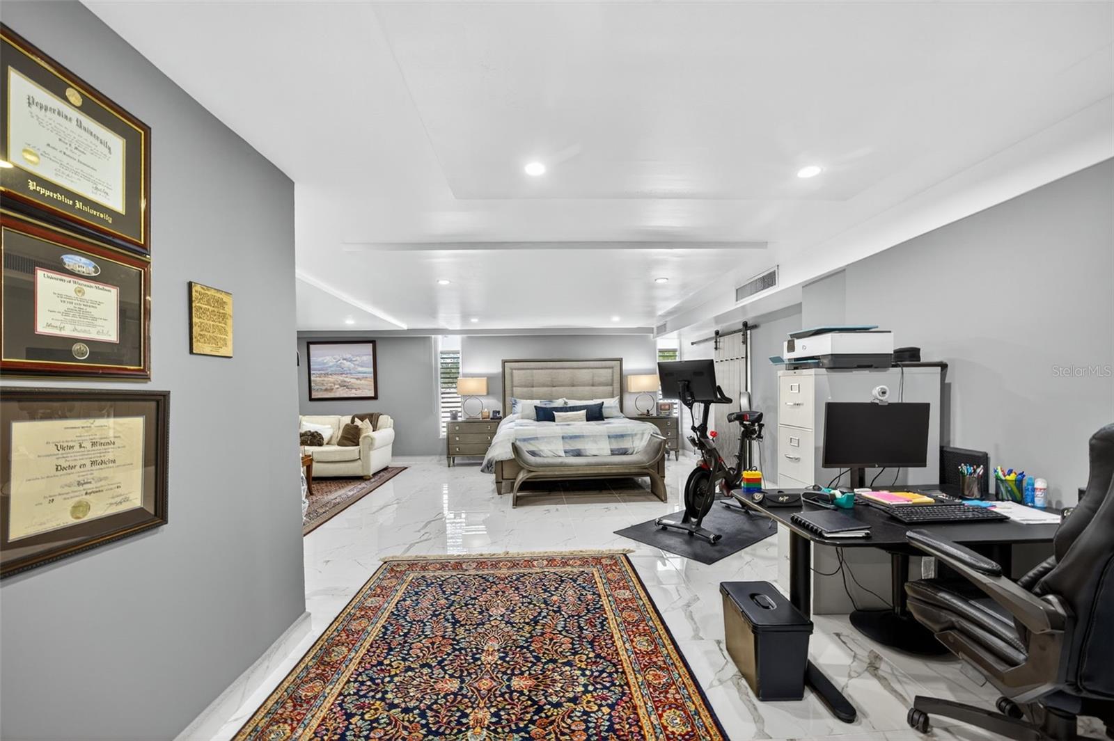 GARDEN HILLS SUR - Residential