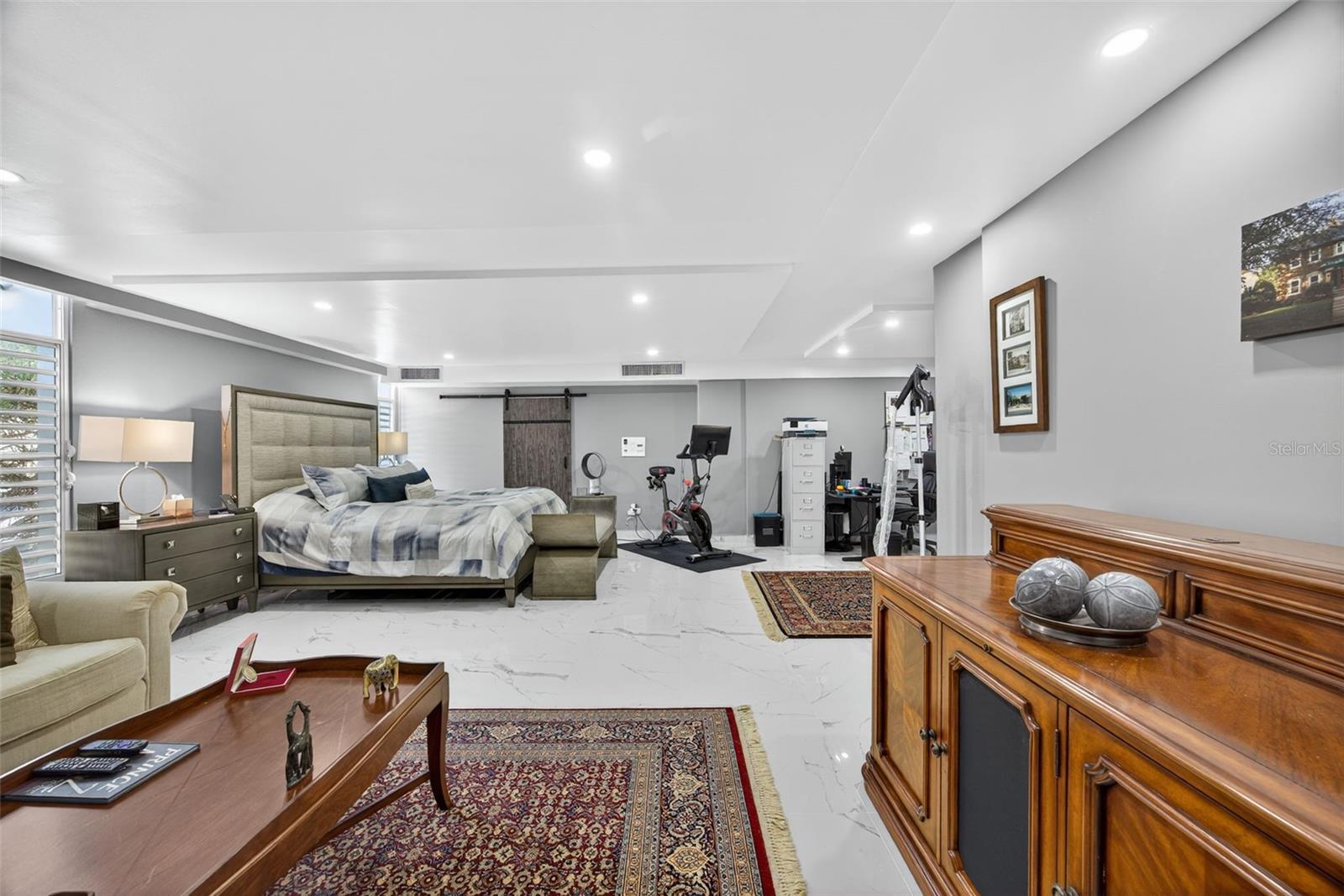 GARDEN HILLS SUR - Residential