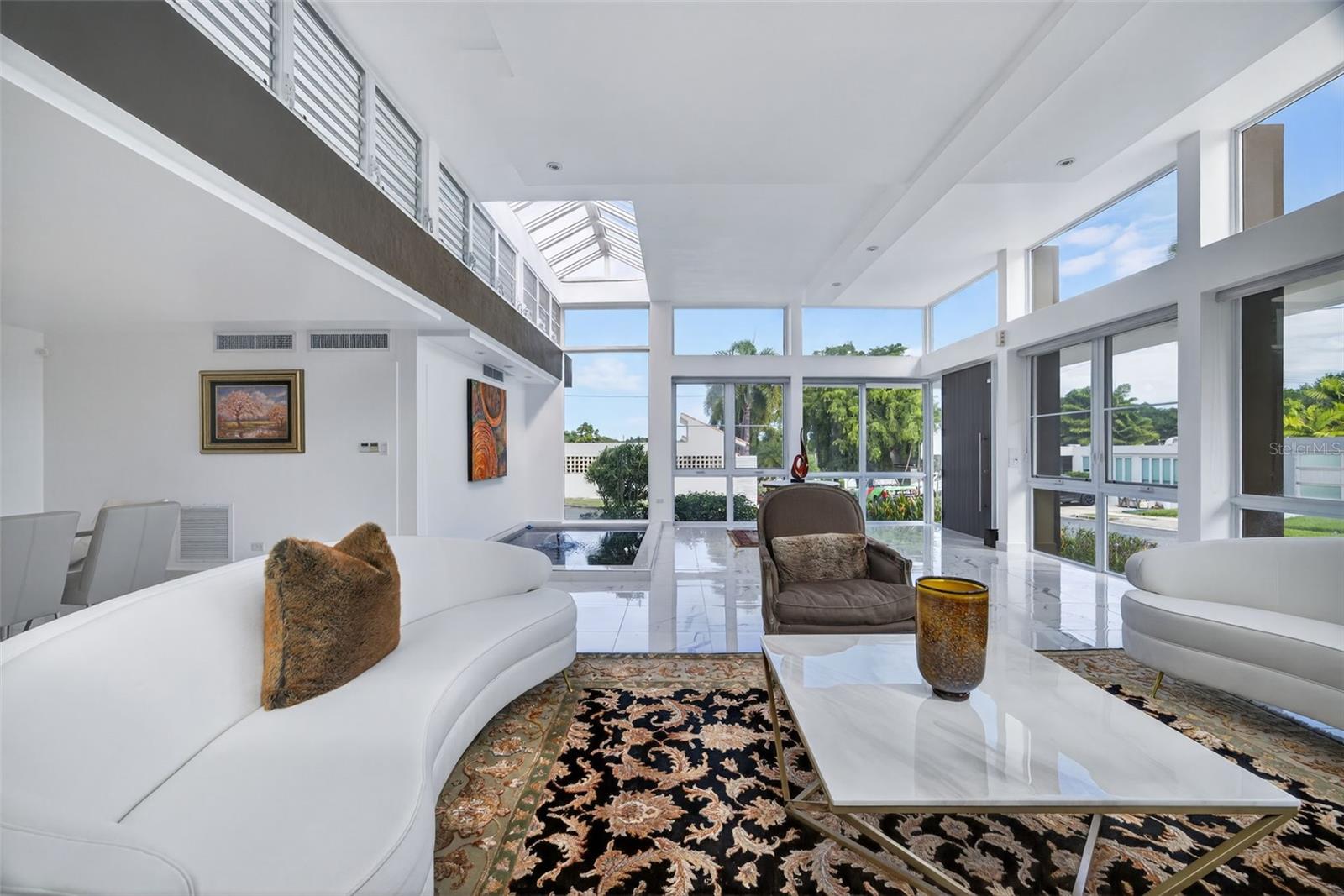 GARDEN HILLS SUR - Residential